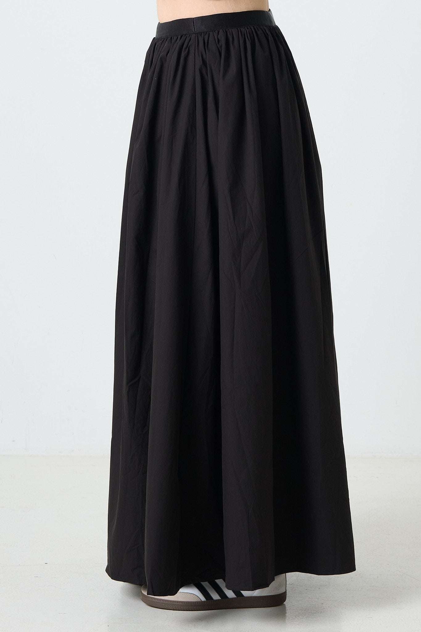 Basic Skirt - Black