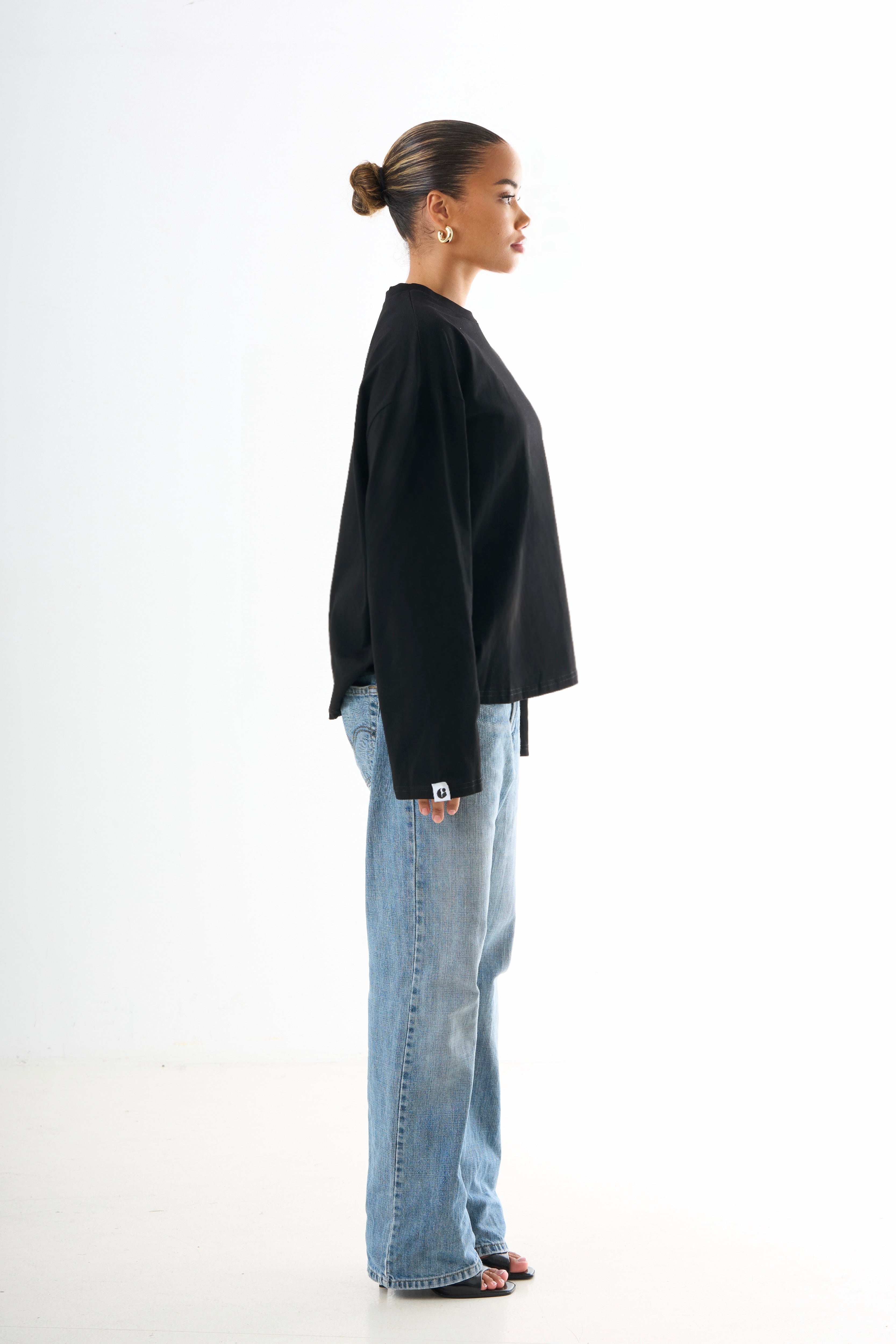 Fitted Long-sleeved - Black
