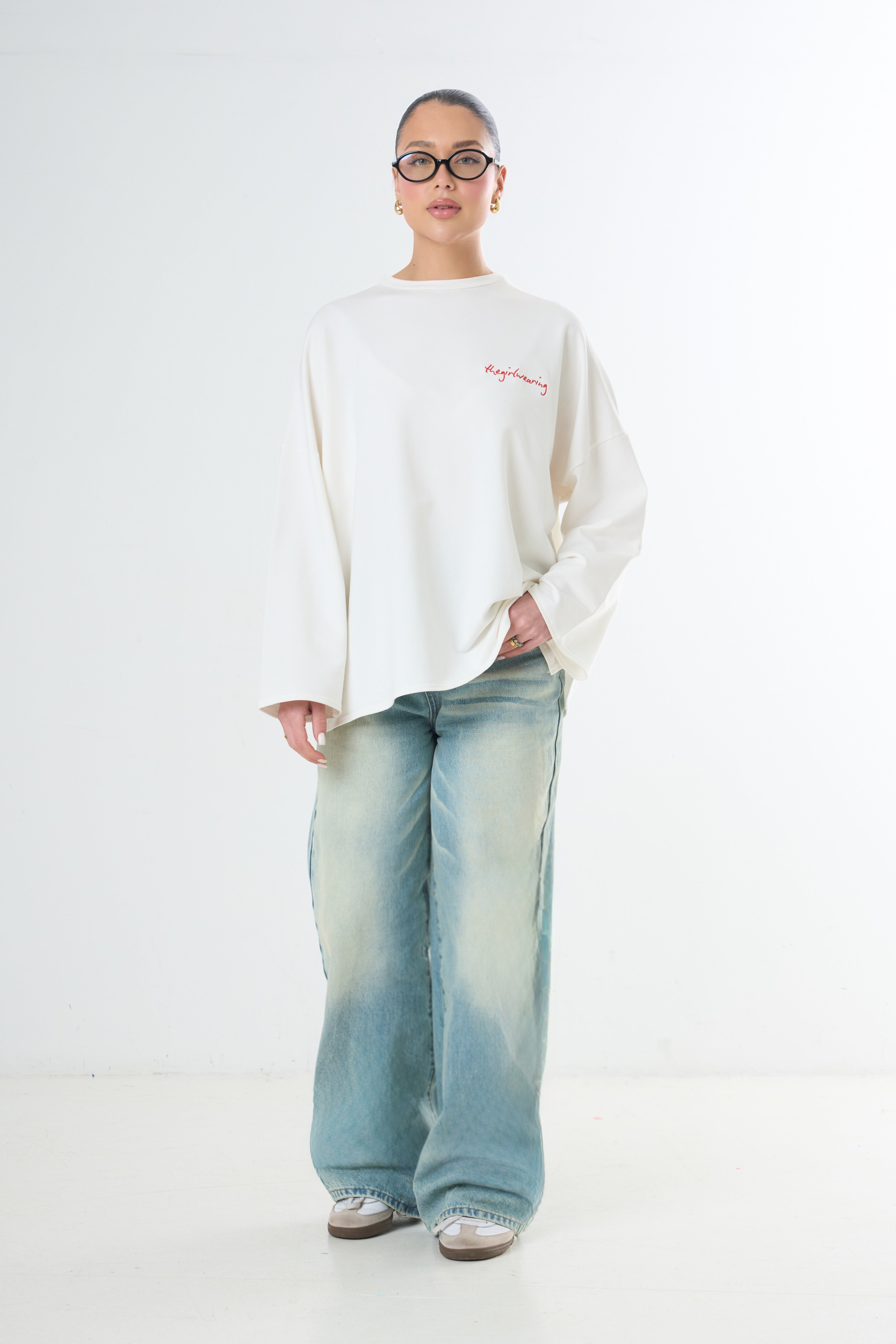 Oversized Long-sleeved T-shirt - Embroidered red