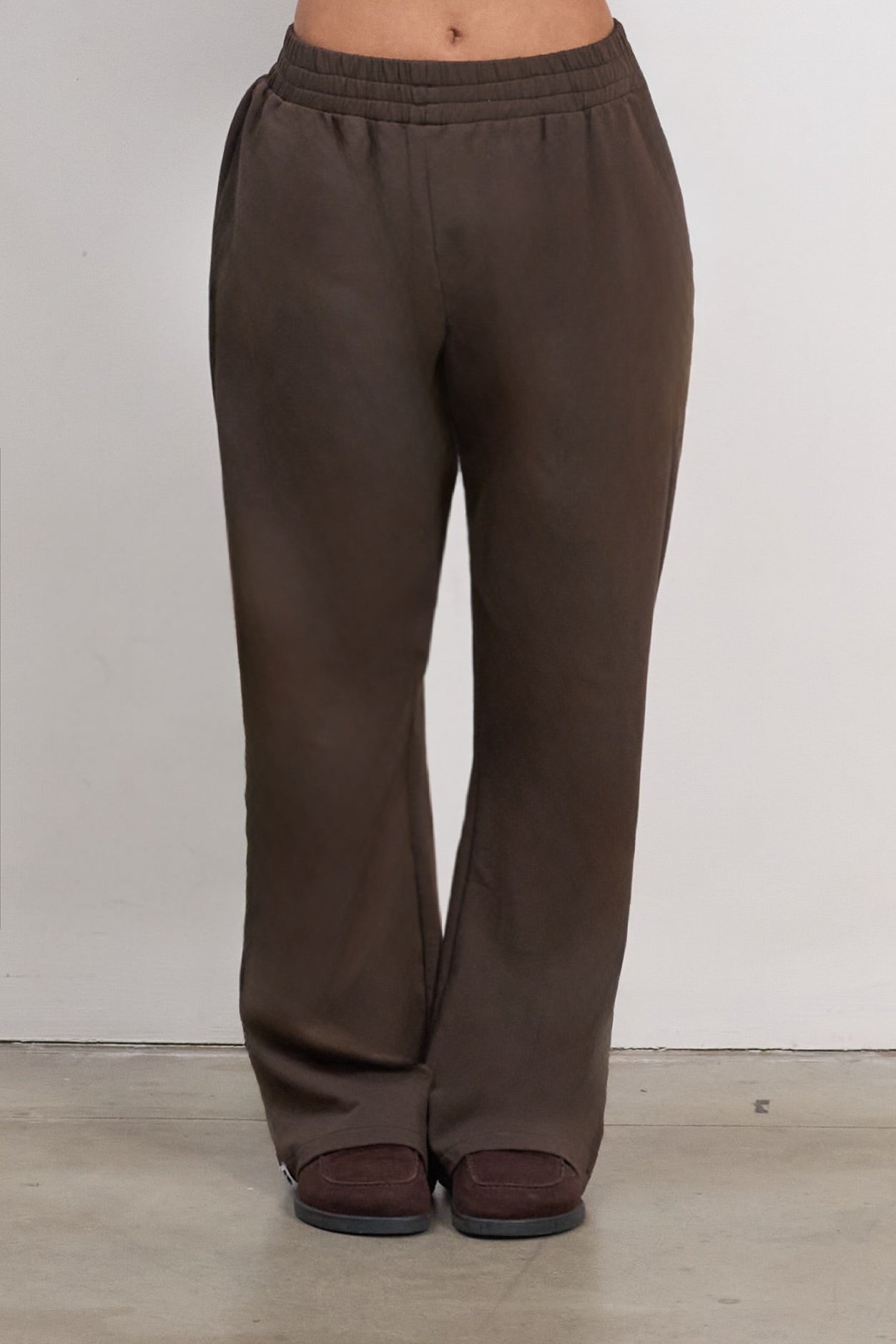 Relaxed Wide-Leg Pants