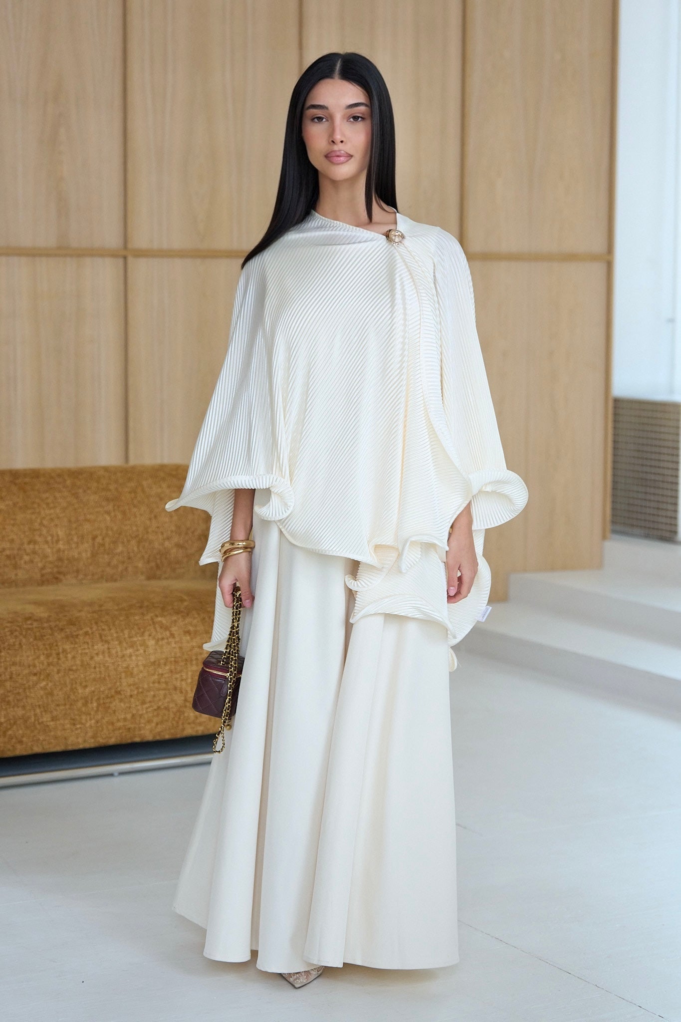 Ruffle poncho - Cream