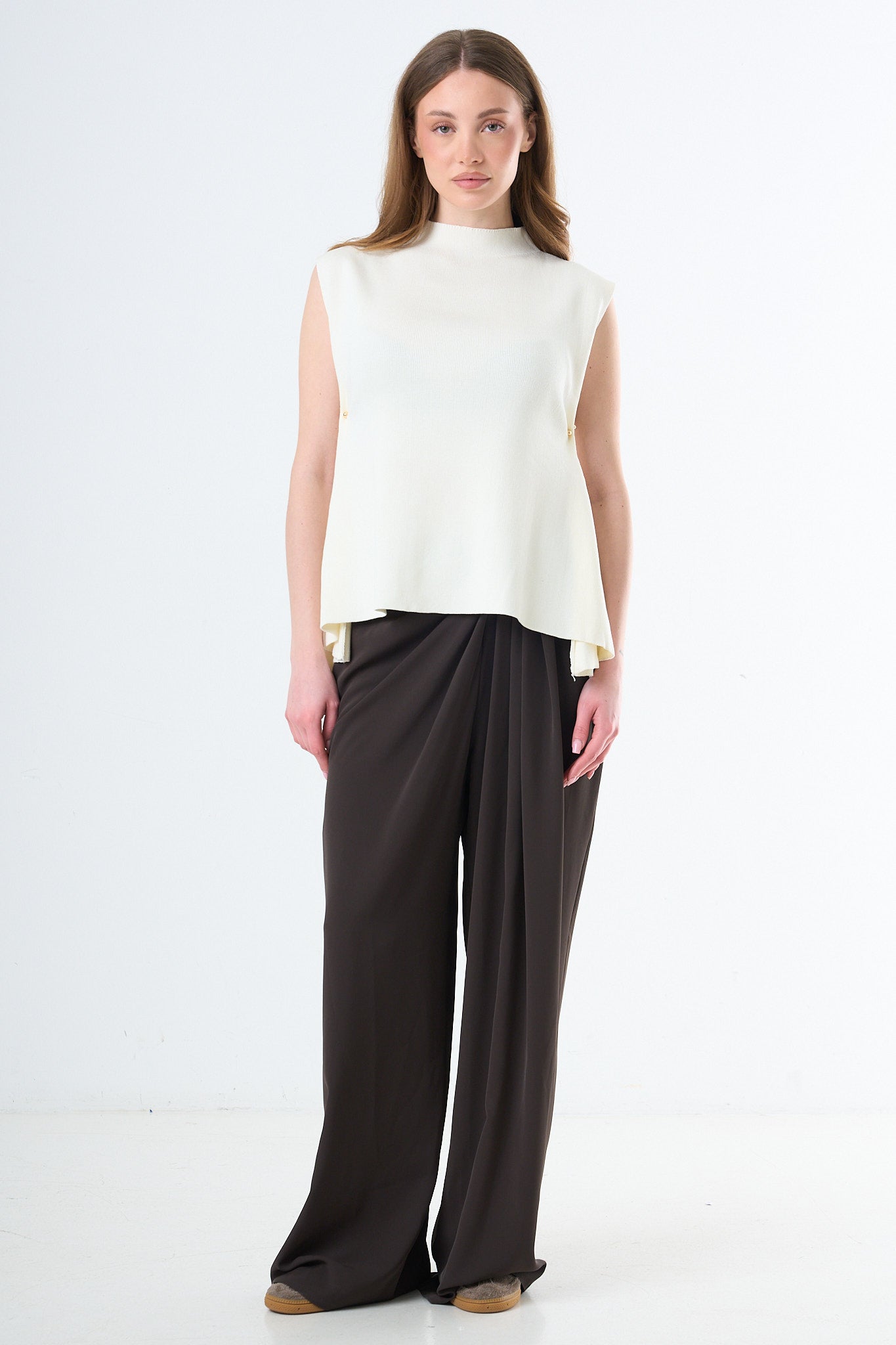 Sleeveless Knit Top - Cream