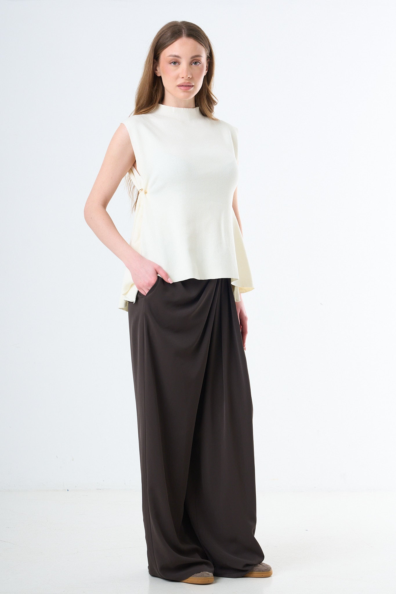 Sleeveless Knit Top - Cream