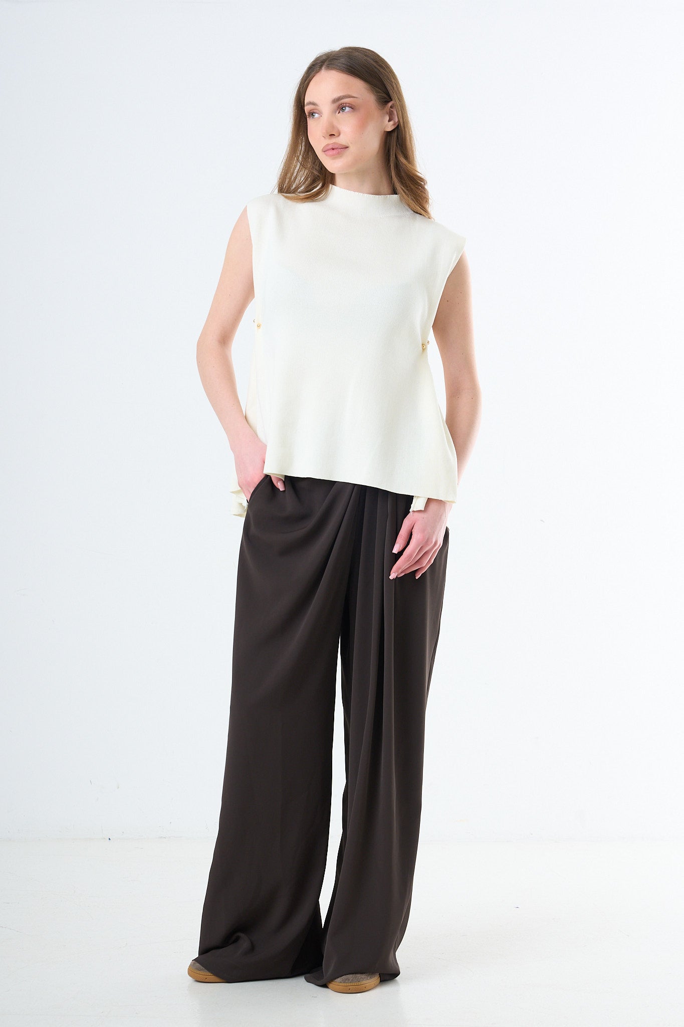 Sleeveless Knit Top - Cream